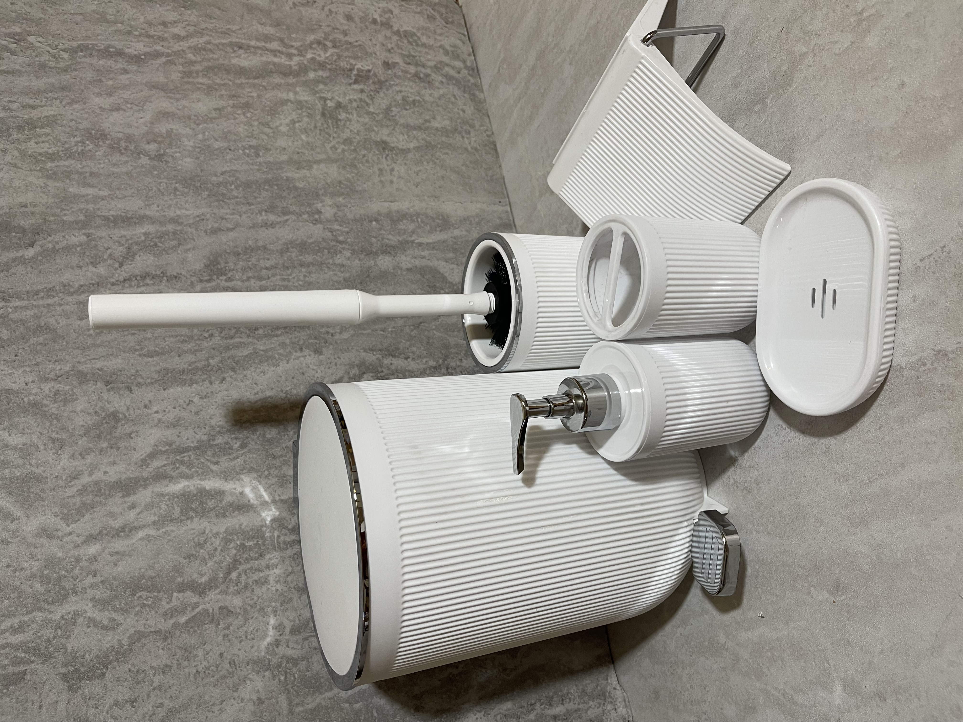 سرویس دستشویی ۶پارچه پدالی